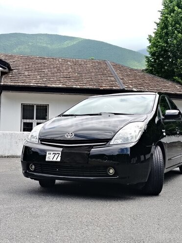 Toyota Prius-8
