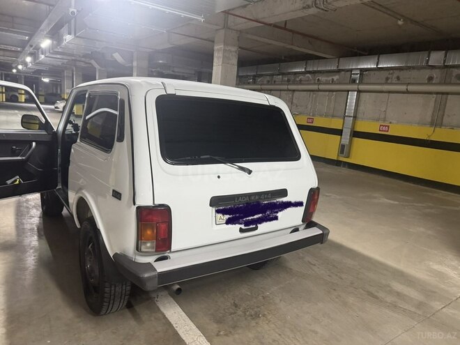 LADA (VAZ) Niva-9