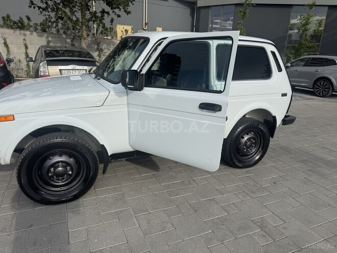 LADA (VAZ) Niva-4