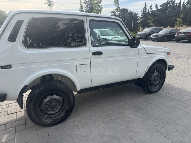 LADA (VAZ) Niva-3