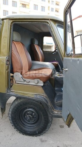 UAZ 3303-7