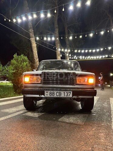 LADA (VAZ) 2107-2