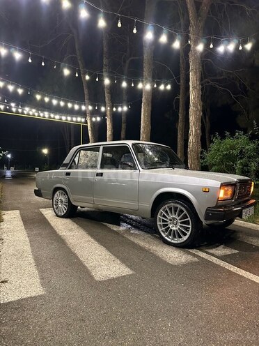 LADA (VAZ) 2107-4