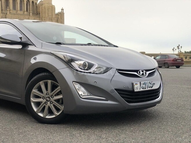 Hyundai Avante-9