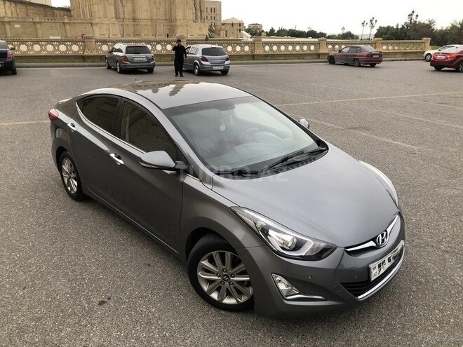 Hyundai Avante-8