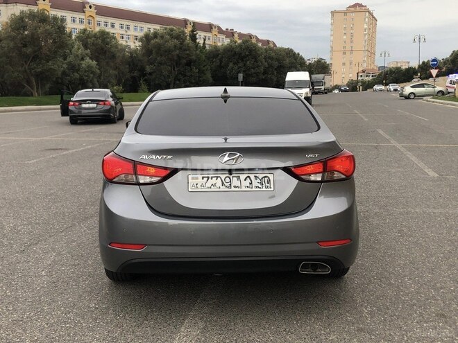 Hyundai Avante-2