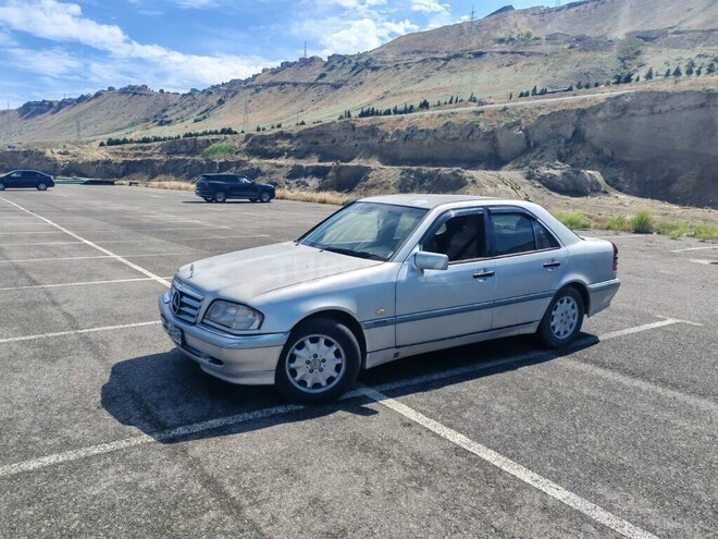 Mercedes C 240-2