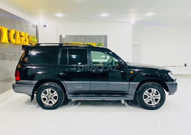 Lexus LX 470-4