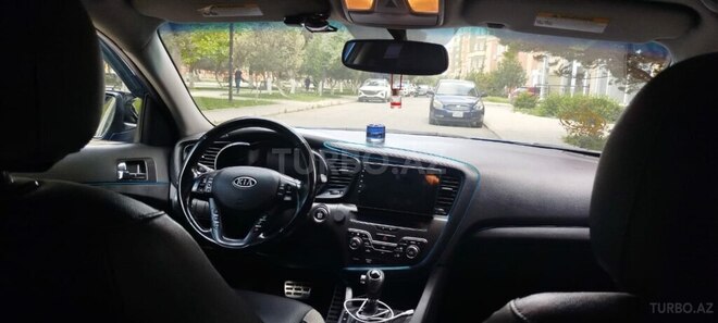 Kia Optima-4