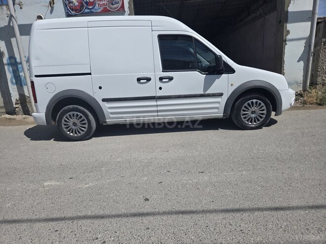 Ford Tourneo Connect-3