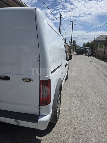 Ford Tourneo Connect-11