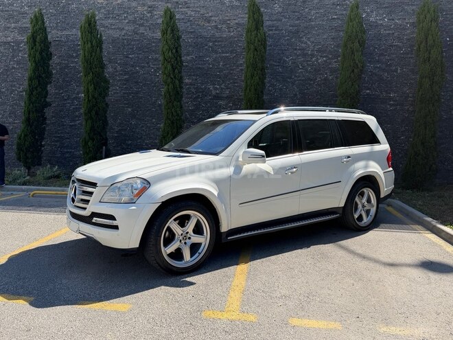 Mercedes GL 550 4MATIC-4