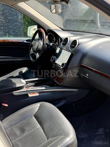 Mercedes GL 550 4MATIC-7