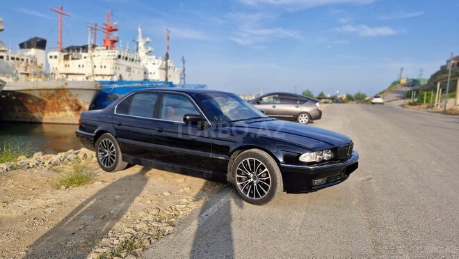 BMW 728-4