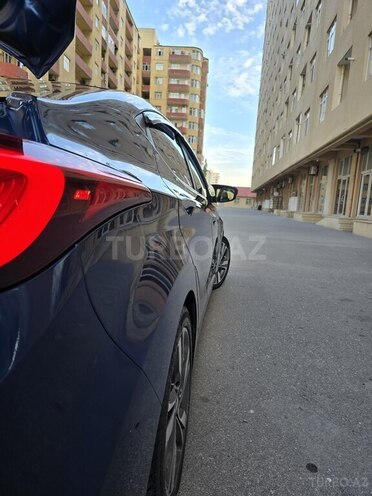 Hyundai Elantra-7