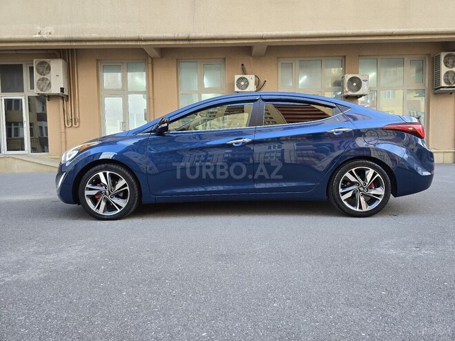 Hyundai Elantra-19