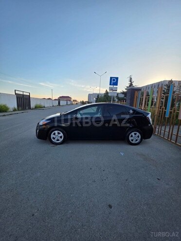 Toyota Prius-3