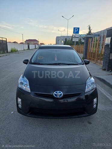Toyota Prius-1