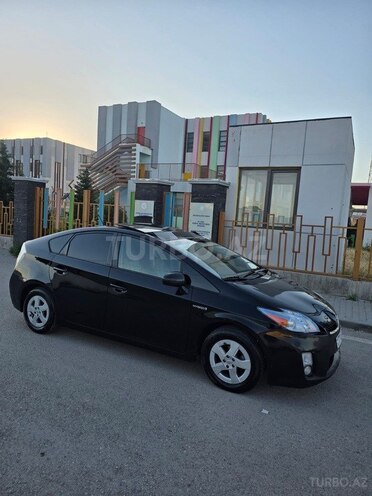 Toyota Prius-7