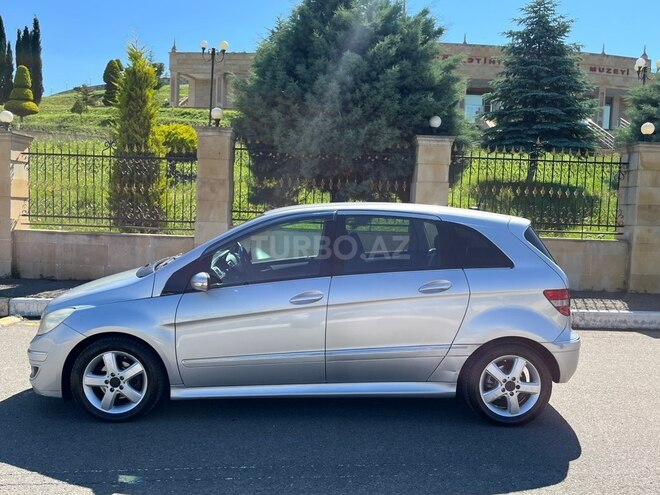 Mercedes B 170-12