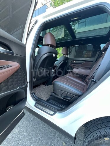 Hyundai Santa Fe-12