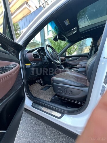 Hyundai Santa Fe-11