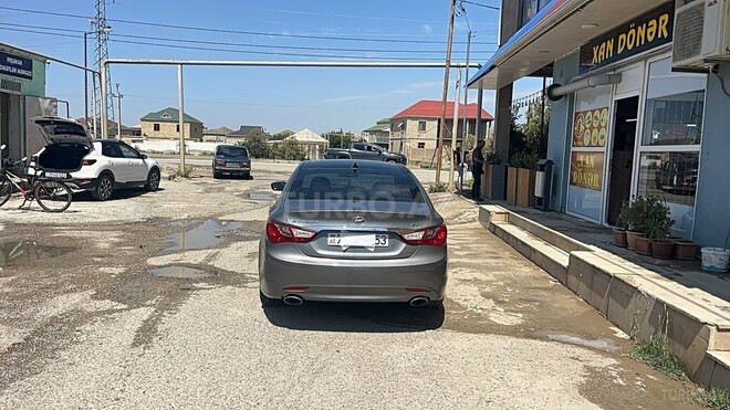 Hyundai Sonata-5