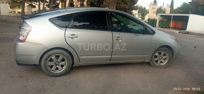 Toyota Prius-3