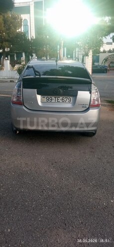 Toyota Prius-4