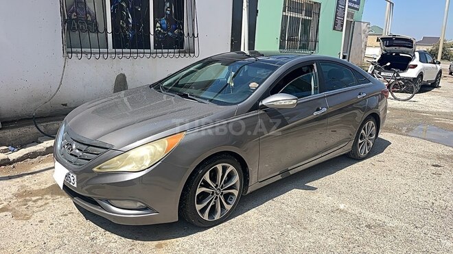 Hyundai Sonata-15