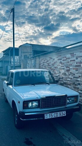 LADA (VAZ) 2107-1