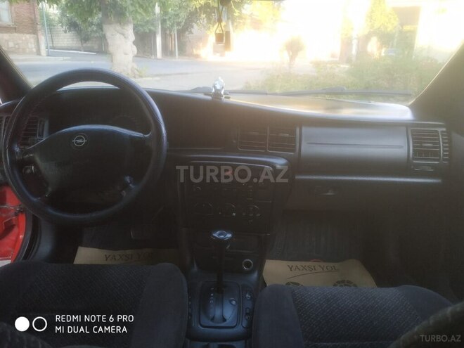 Opel Astra-9