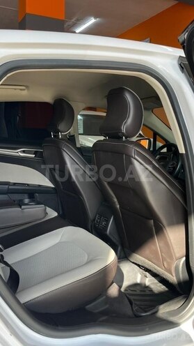 Ford Fusion (North America)-18