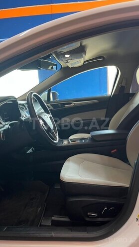Ford Fusion (North America)-16