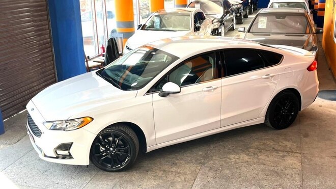 Ford Fusion (North America)-3