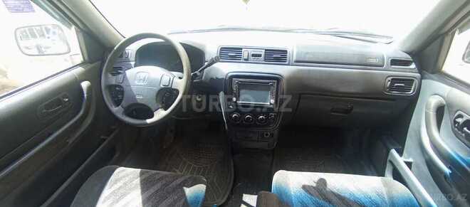 Honda CR-V-6