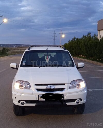 Chevrolet Niva-1