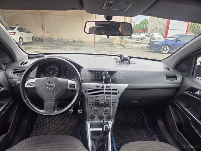 Opel Astra-2