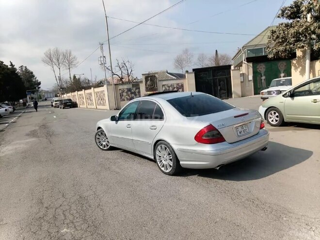Mercedes E 320 4MATIC-6