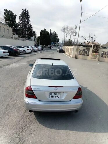 Mercedes E 320 4MATIC-7