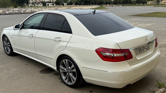 Mercedes E 250-5