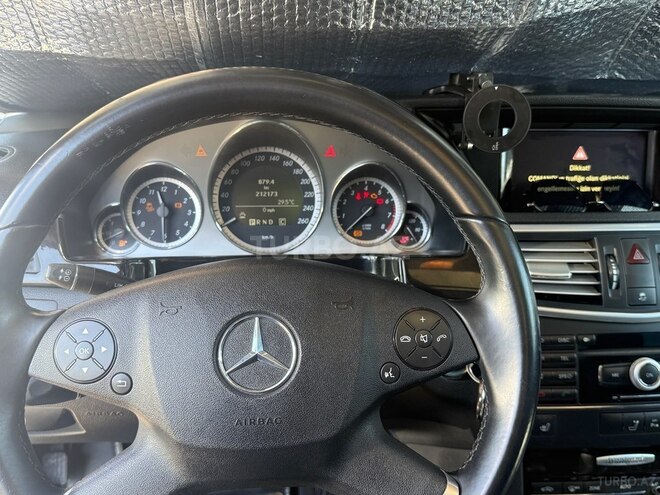 Mercedes E 250-9