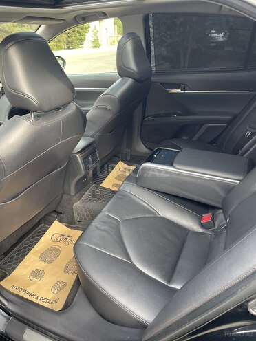 Toyota Camry-10