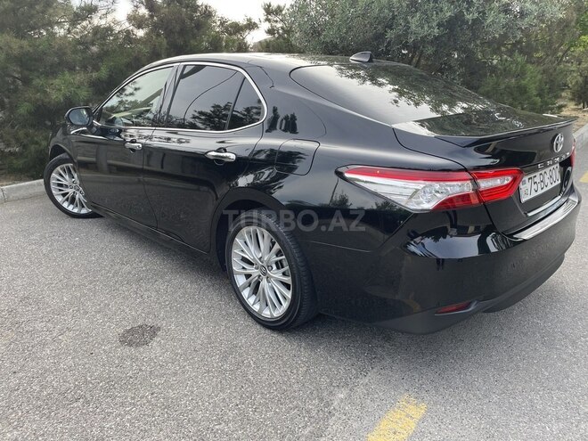 Toyota Camry-7