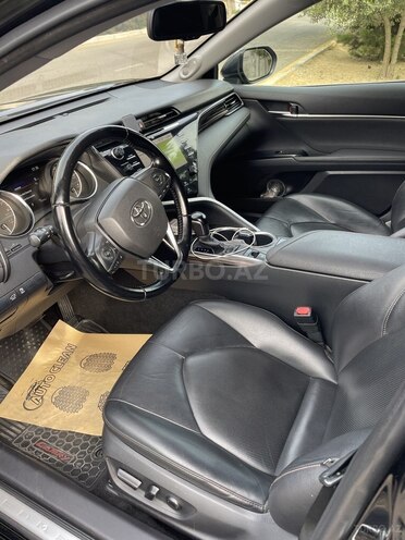 Toyota Camry-8