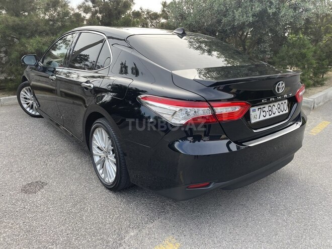 Toyota Camry-14