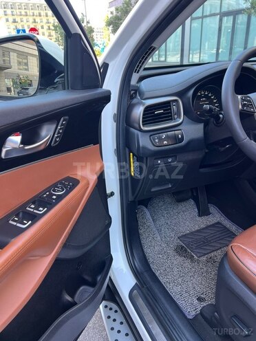 Kia Sorento-7