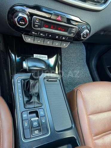 Kia Sorento-9