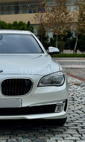 BMW 750-4