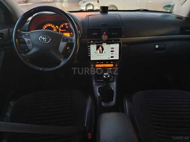Toyota Avensis-3